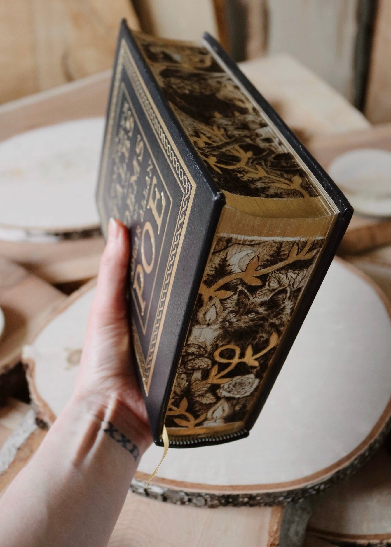 The Complete Tales and Poems of Edgar Allan Poe